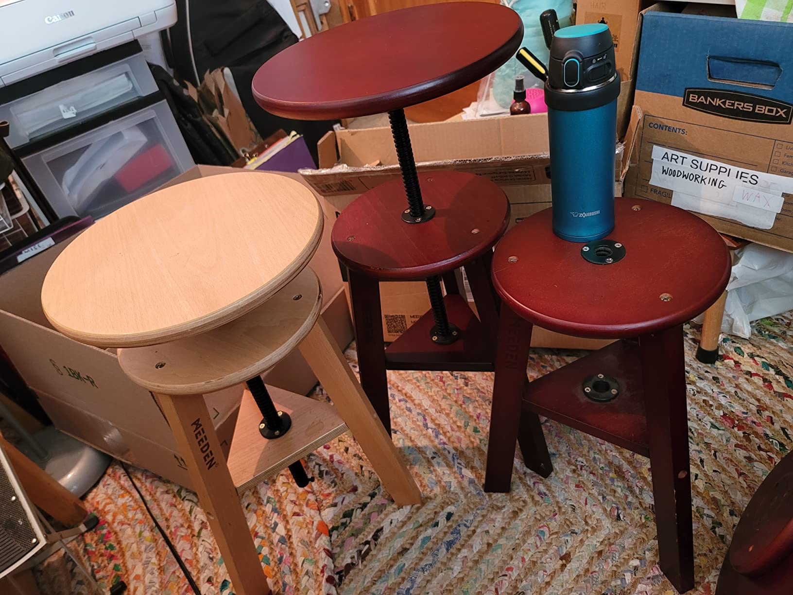 MEEDEN Wooden Drafting Stool with Adjustable Height, Artist Stool, Office Studio Stool, Up to 220 Lbs, German Beech Wood, Perfect for Artists Studio, Home Use, Kitchen, Bars customer photo 1
