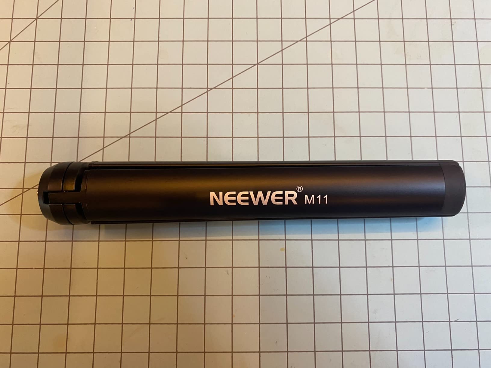 NEEWER Mini Metal Tripod, Table Stand, Desktop Compact Tripod Compatible with Crane M2, Smooth Q2, Gimbal Grip Stabilizer and All Cameras customer photo 2