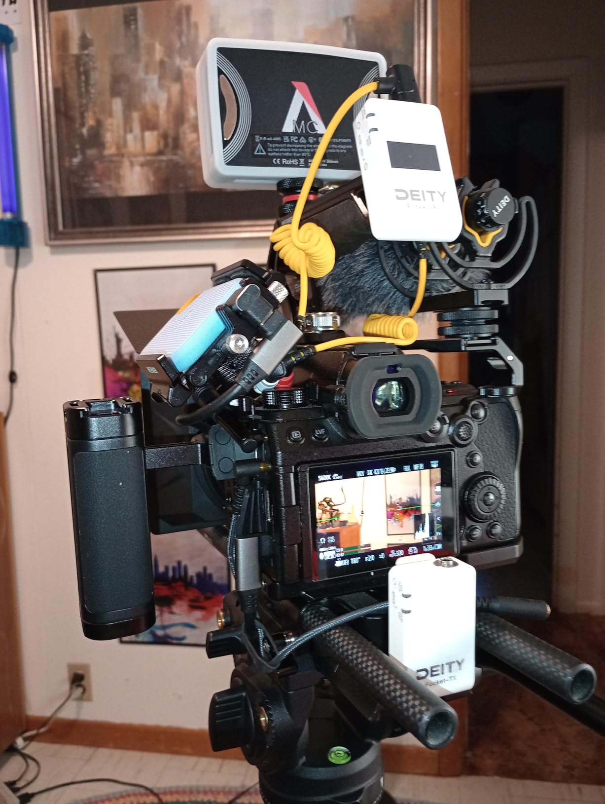 Deity Pocket Wireless Microphones 2.4Ghz Pocket Wireless System Lavalier Microphone with OLED Display customer photo 1