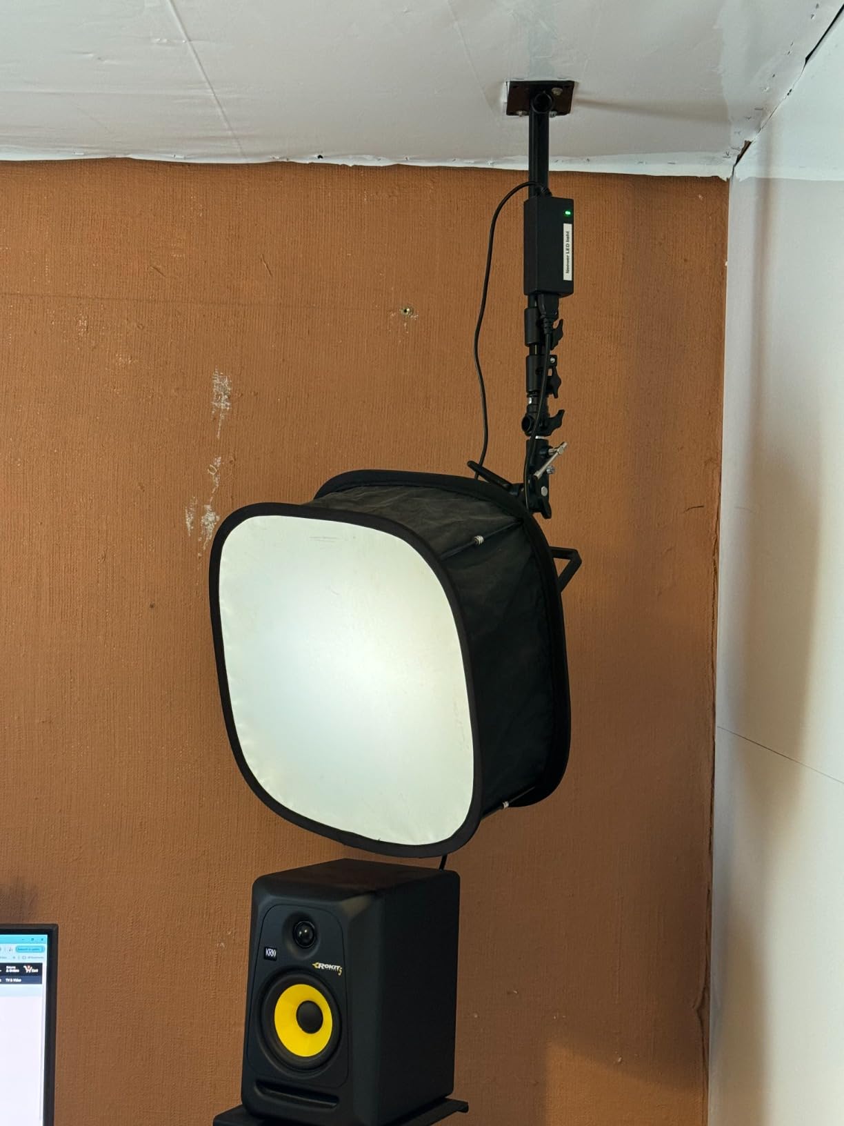 Selens Camera Wall Mount Ring Light Boom Arm, Overhead Light Mounting 39 inch for Photo Studio Video Ring Light, Strobe Light, Flash, Softbox, Reflector, 2 Pack customer photo 1