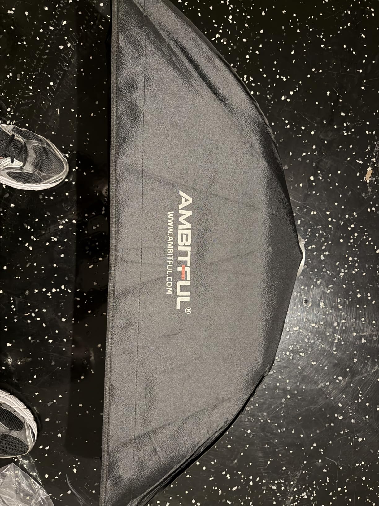 AMBITFUL Softbox Strip FW22x90/9''x 35'' Honeycomb Grid Bowens softbox, with Honeycomb Grid + Carrying Bag, for Bowens Mount lamp (FW22x90/9''x 35'') customer photo 1