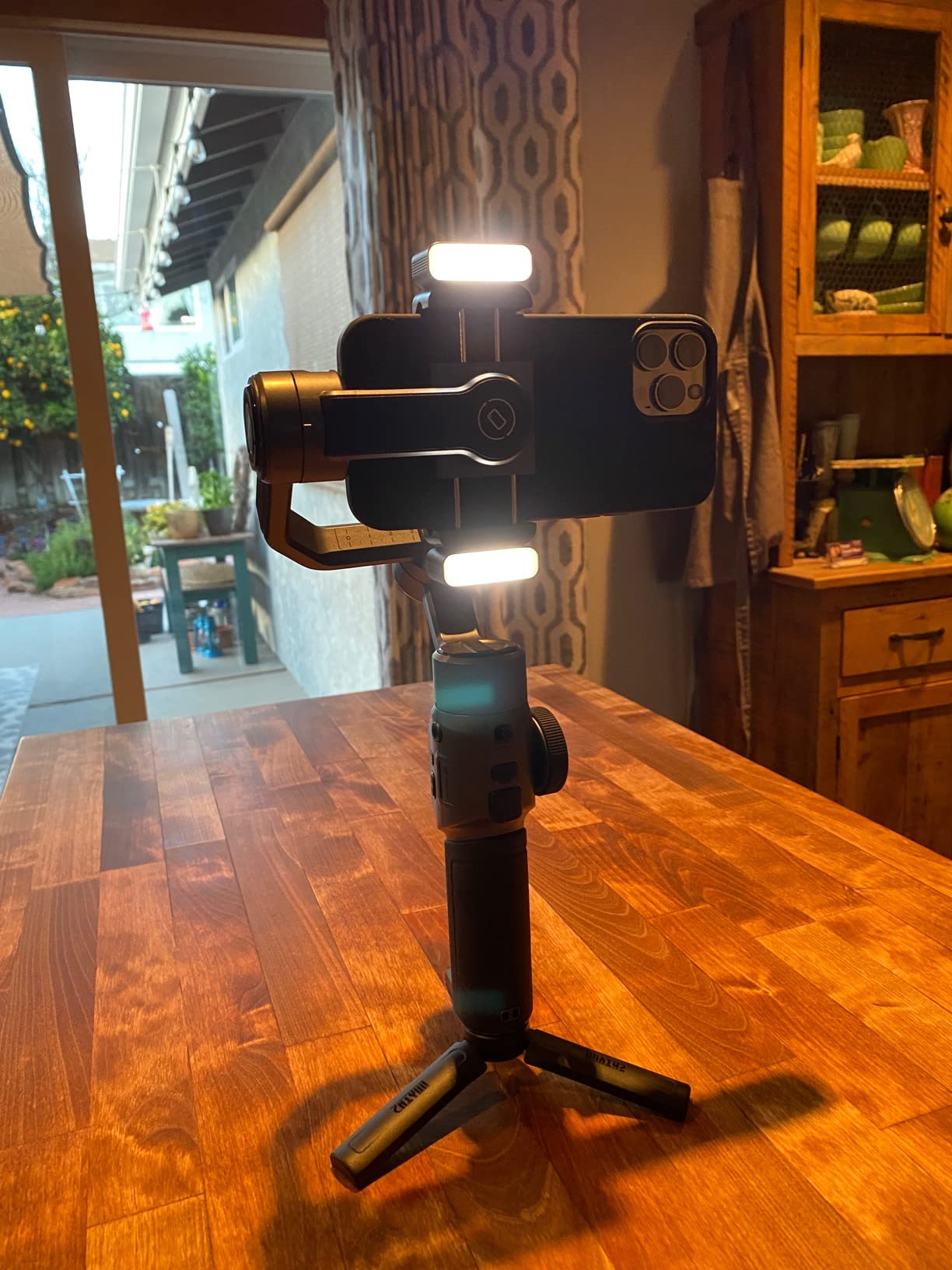 Zhiyun Smooth 5 Stabilizer Magnetic Fill Light, Smooth 5S Fill Light with 4 Colors of Light Filters customer photo 1