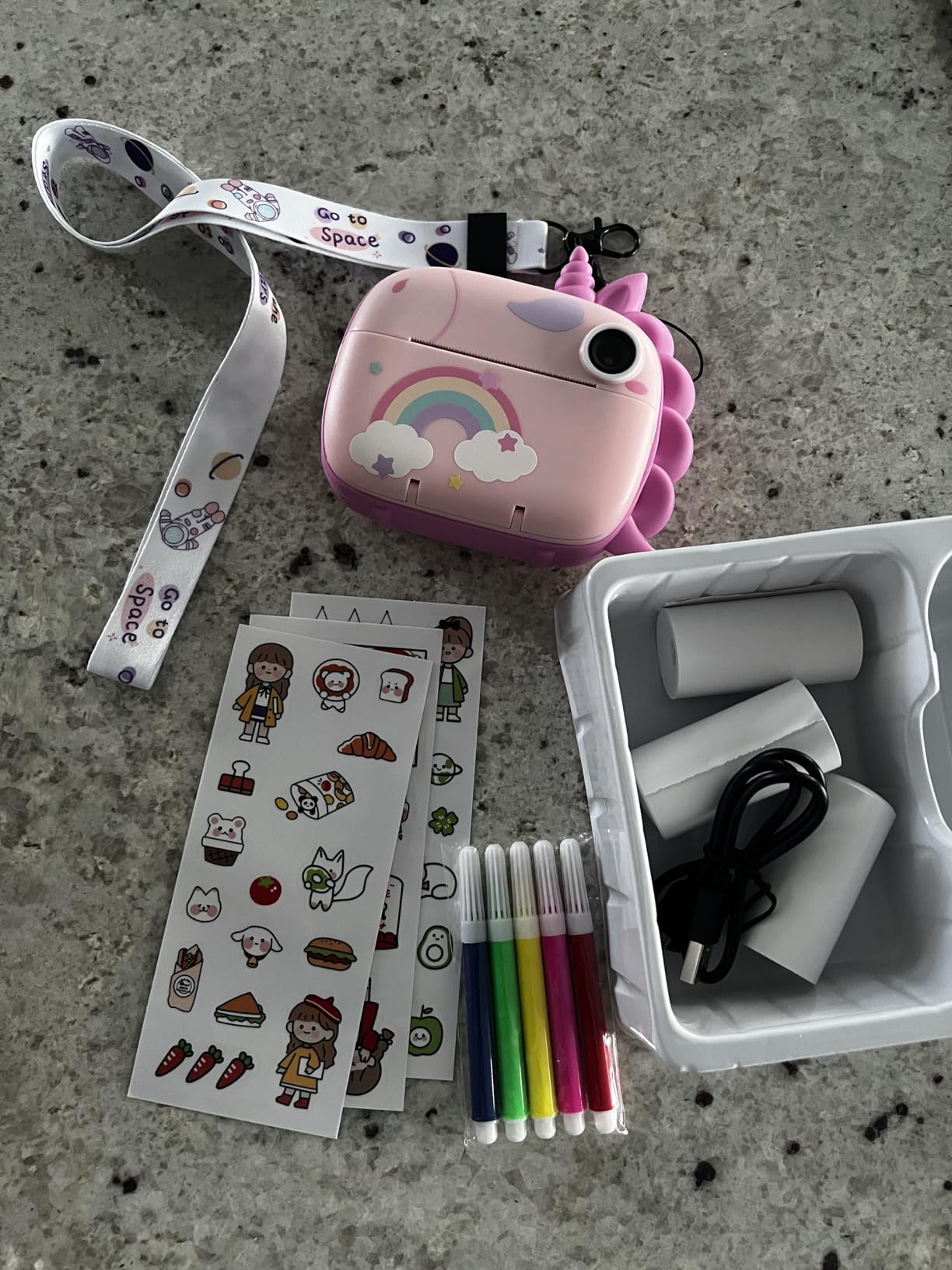 HiMont Kids Camera Instant Print, Selfie Digital Camara for Kids with Print Paper & 32G Card, 2.5K Video customer photo 2