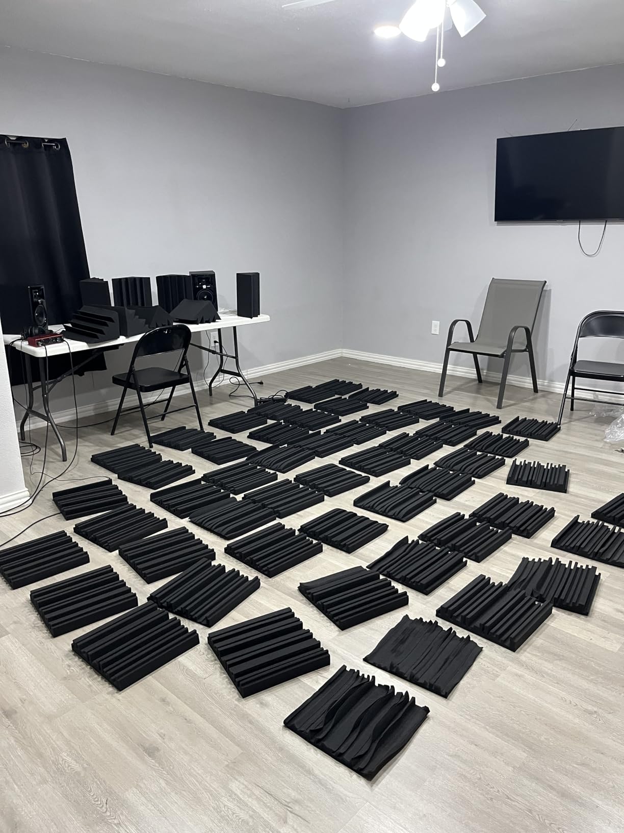 TroyStudio Thick Acoustic Foam Panels, 12 X 12 X 2 Inch 36 Pcs Broadband Sound Absorbing Foam, Dense Soundproof Padding Tile, Recording Studio Foam Absorber customer photo 1