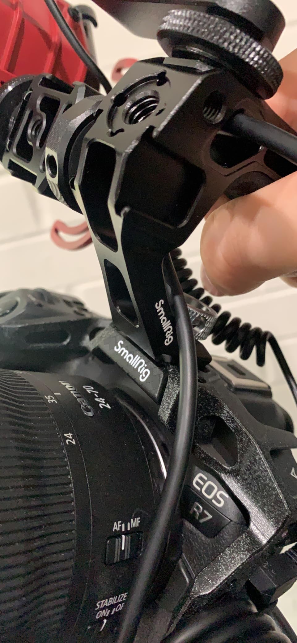 SmallRig R7 Cage for Canon R7, Aluminum Alloy R7 cage with Quick Release Plate for Arca Stand, Cold Shoe, NATO Rail and Threaded Holes, Formfitting Camera Cage Video Rig for Canon R7-4003 customer photo 2