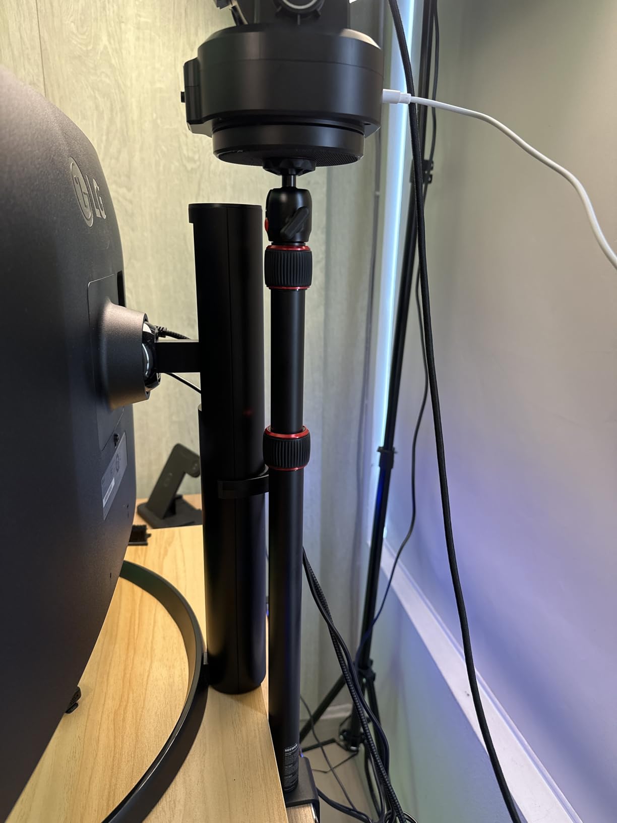 NEEWER Extendable Camera Desk Mount with Ball Head, 17