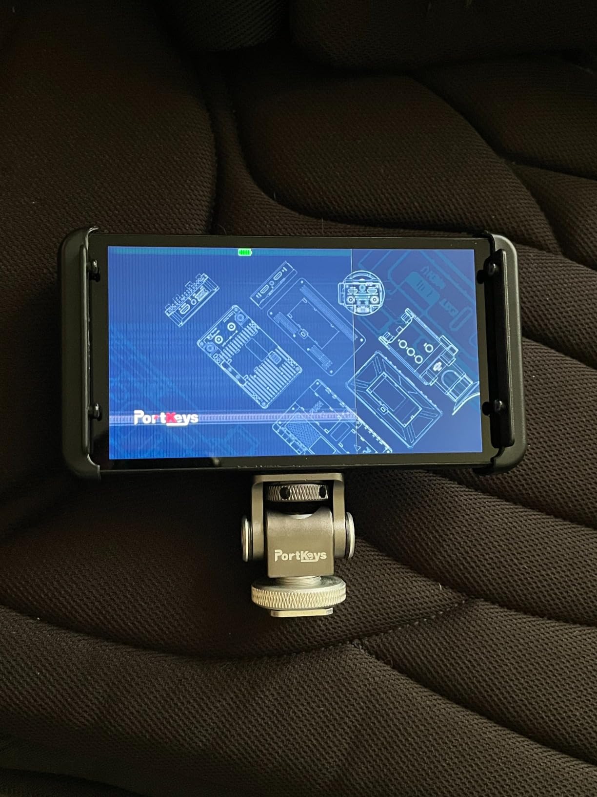 Portkeys PT5 II Camera Monitor Touchscreen DSLR Field Monitor 5 inch 4K30P Input/Output Wide Color Gamut New Peaking 3D LUT Video Assist Luma RGB Waveform for DSLR with New UI MOVnorm OS customer photo 3