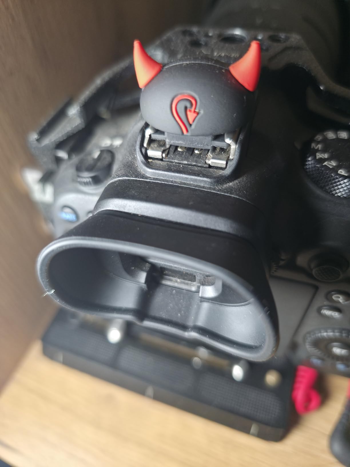 EOS R10 Eyecup Eyepiece, Soft Silicon Extended Camera Eye Cup Viewfinder Special Designed for Canon EOS R10 Mirrorless Camera customer photo 1