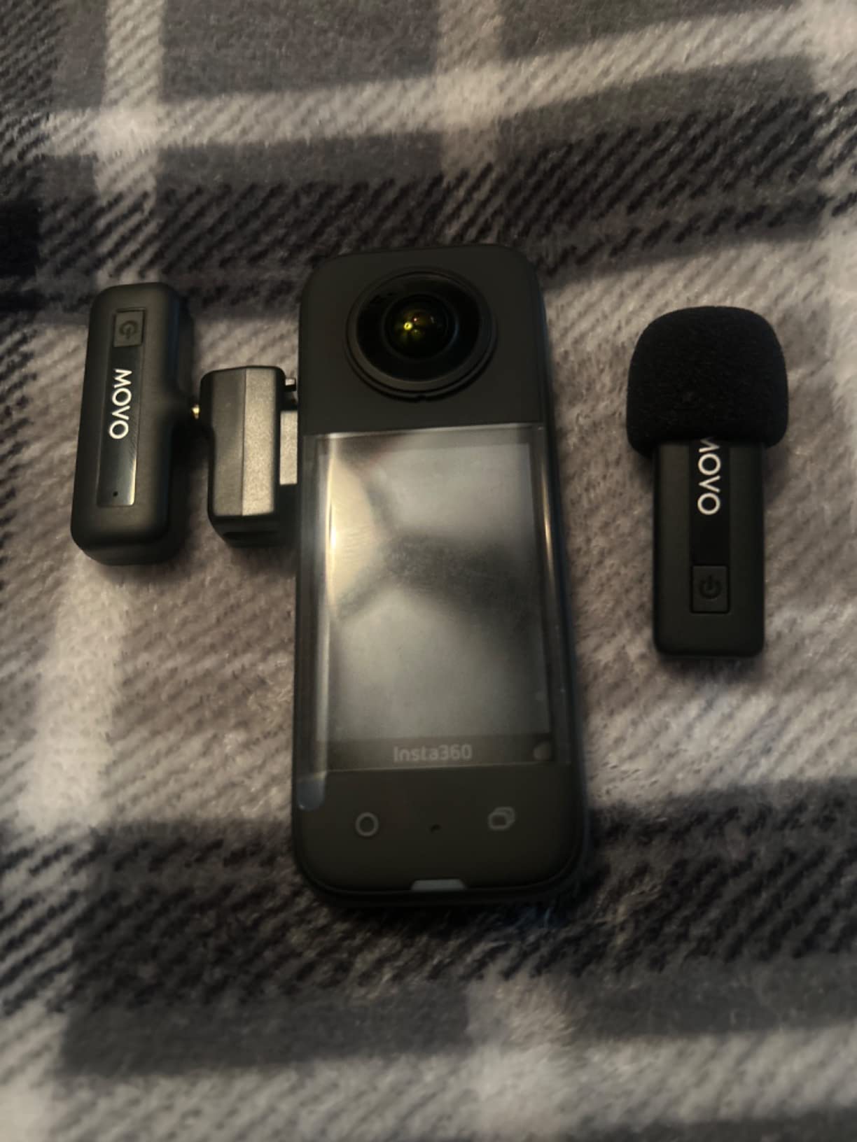 Mini-Duo Wireless Microphones for Cameras, Wireless Camera Mini Mic - 3.5mm Lapel Microhone for Sony, Canon, and Nikon DSLR - 2.4Ghz Transmitter customer photo 1