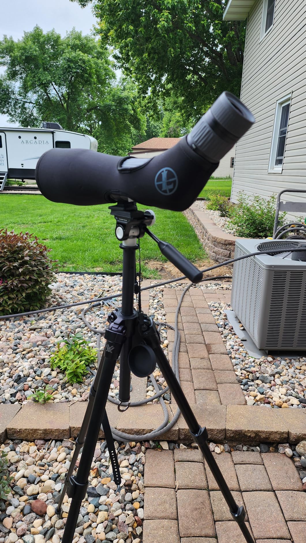 Vortex Optics Mountain Pass Tripod Kit - 2-Way Pan Head, 22 lb Max Load, Arca-Swiss Head Mount customer photo 2