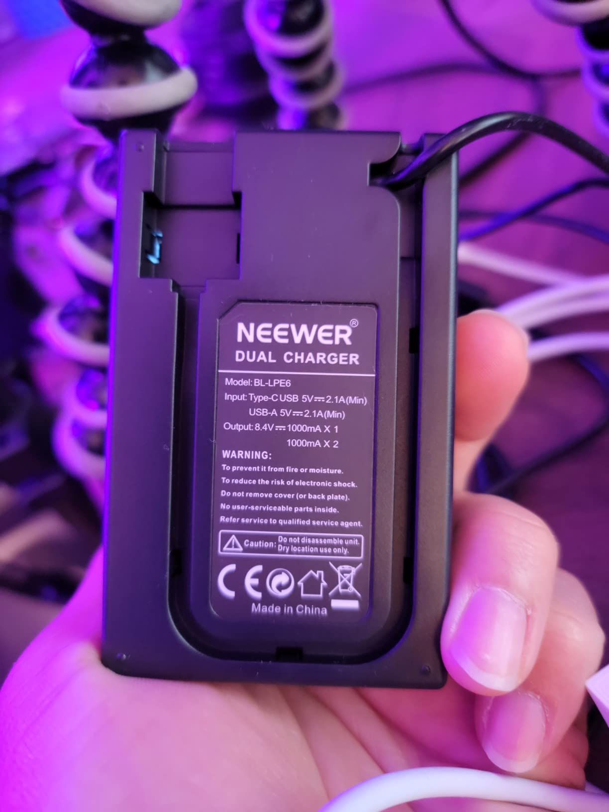 NEEWER NP-W235 Camera Battery Charger Set, Dual Slot USB Charger with LCD, 2 Pack 2400mAh Replacement Batteries Compatible with Fujifilm X-T5 X-T4 GFX 100S X-H2S X-S20 GFX 50S II VG-XT4 Battery Grip customer photo 2