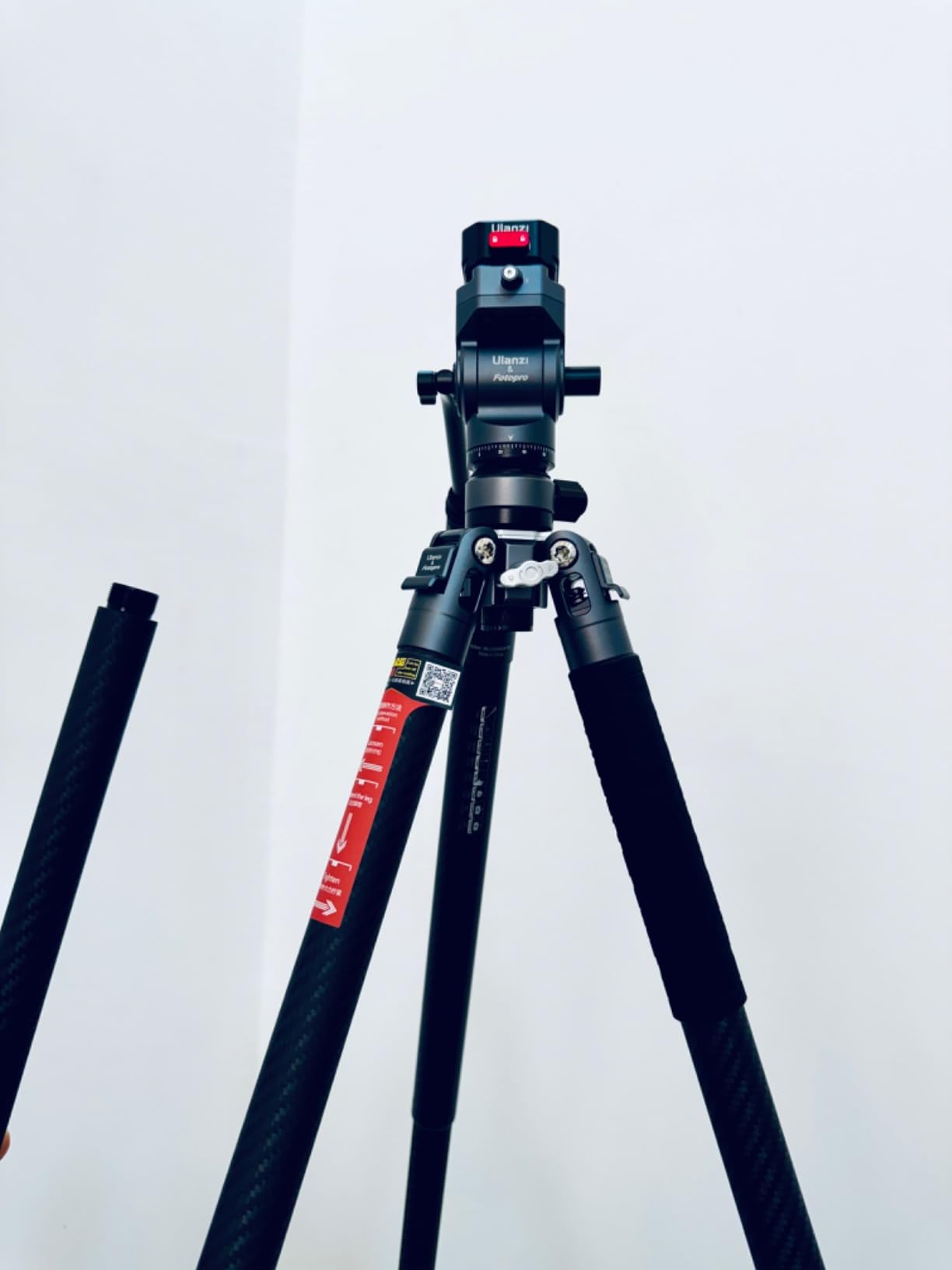 ULANZI F38 Video Travel Tripod, 61.4