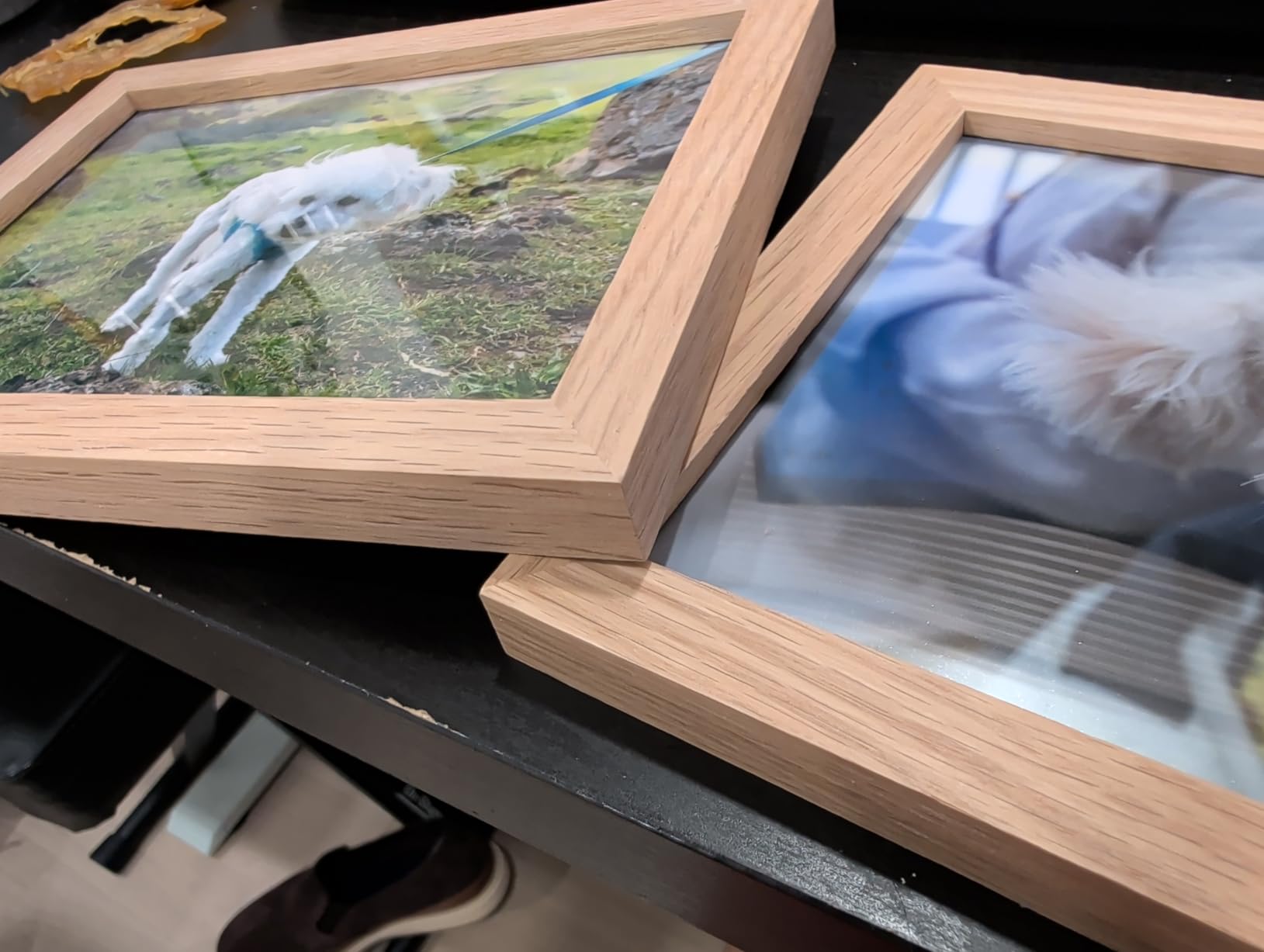 puthiac 11x14 Solid Oak Wood Picture Frame, Fits 8x10 with Mat or 11x14 Without Mat, Wall Display Only, Vertical or Horizontal, Plexi Front, 1 Pack, Natural Oak customer photo 1
