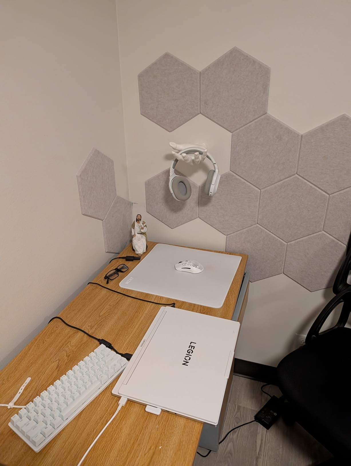 18 Pack Hexagon Acoustic Panels, TONOR 12x10x0.4 High Density Sound Proof Panels for Walls, Sound Dampening Insulation Treatment Wall Panels Grey customer photo 1