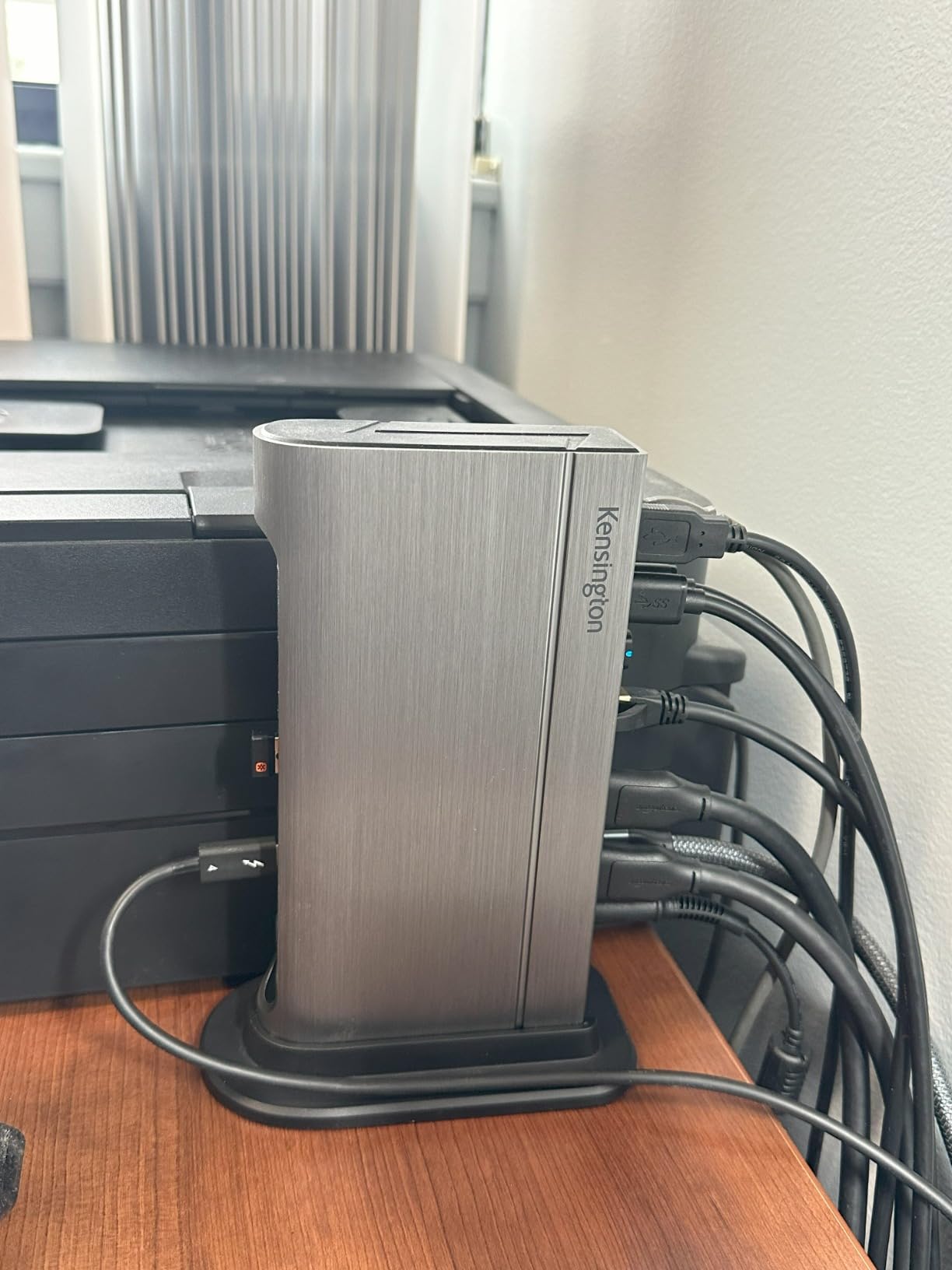 Kensington SD5800T Thunderbolt 4 and USB4 Quad 4K Display Docking Station, 100W Charging, 2 x HDMI, 2 x DP, 2.5G Ethernet, Card Readers, for Windows/MacOS (K32856NA) customer photo 1