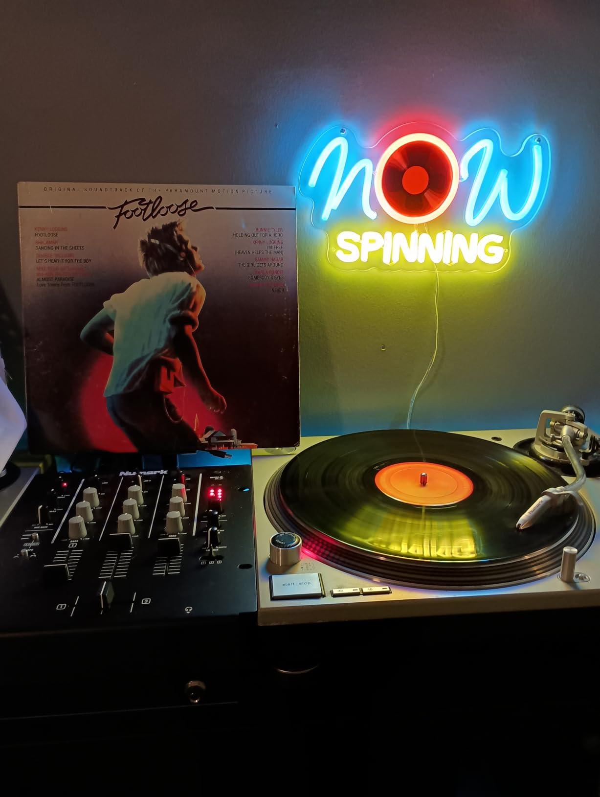 Studio Neon Sign, Music LED Sign Light, USB Powered Dimmable Light Up Sign For Recording Room, Music Studio, Streaming, Party, Club, Podcast Wall Decor Gift customer photo 1
