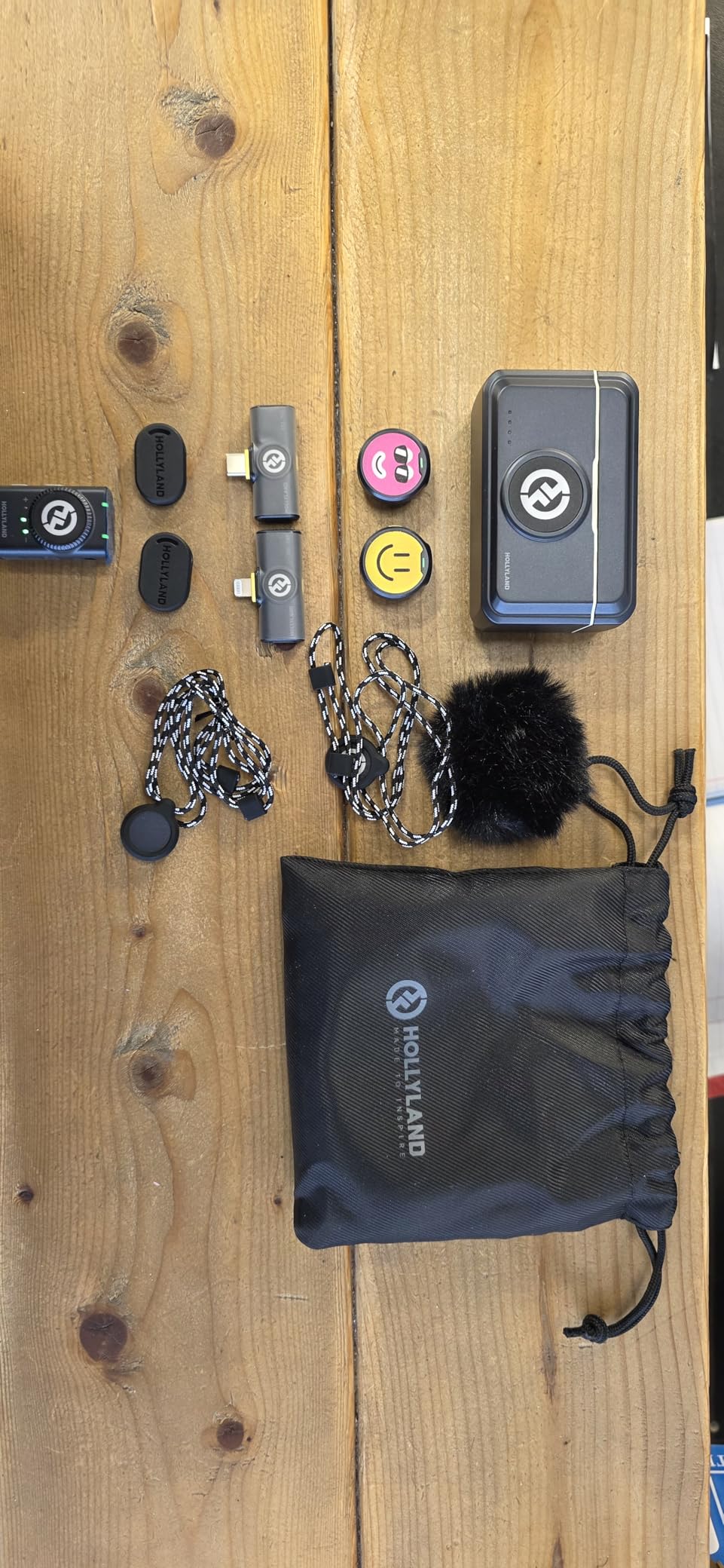 Hollyland Lark M2 Wireless Lavalier Microphone for iPhone/Android/Camera/PC/Laptop with Lightning/USB-C Plug, 48KHz 24Bit, 1000ft Range, Noise Cancel, 40H Battery for Video Recording (Combo Version) customer photo 1