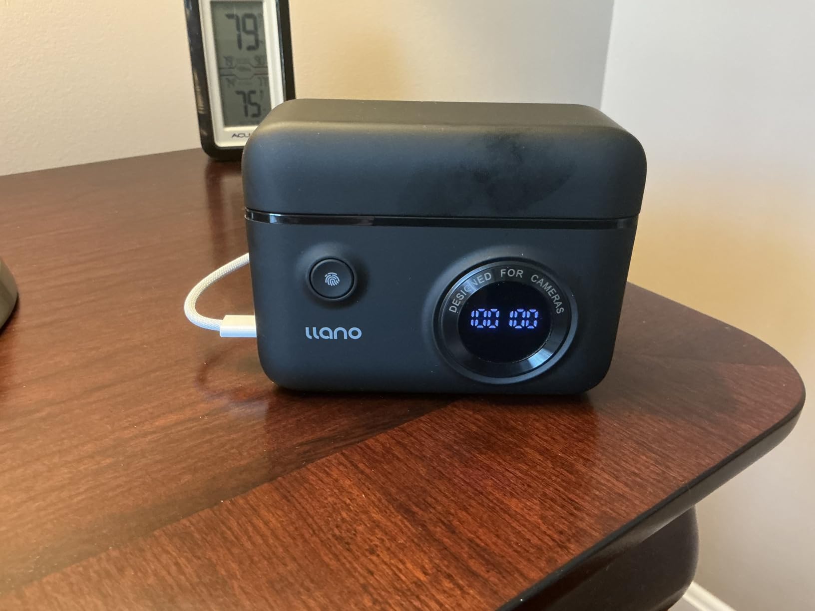 llano LP-E6NH LP-E6P Camera Battery 18W Fast Dual USB C Charger, Compatible with Canon EOS R5, R6 Mark II, R6 Mark III,5D 6D 7D Mark II III IV, 60D, 70D, 80D, 90D, Smart Display, Magnetic Snap Cover customer photo 2