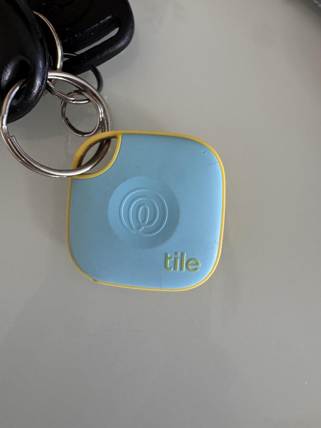 Life360 Tile - Bluetooth Tracker, Keys Finder and Item Locator for Keys, Bags and More. Phone Finder. Both iOS and Android Compatible. 4-Pack customer photo 1