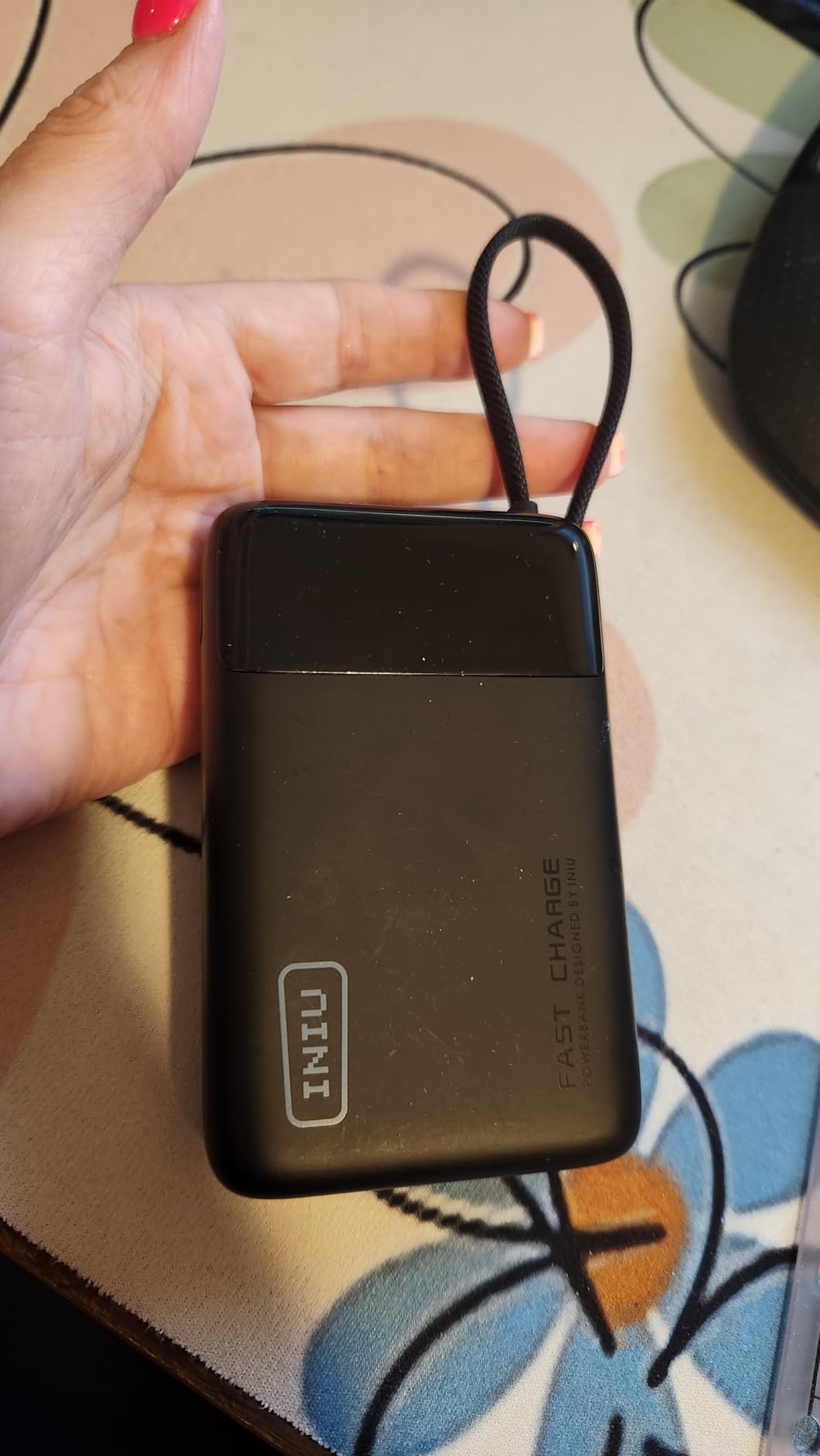 INIU 20000mAh Power Bank, Small 45W PD Fast Charging Portable Charger with Built-in USB C Cable, Flight-Safe Travel External Phone Battery Pack for iPhone 17 Pro Max Samsung S26 iPad etc, Black customer photo 1