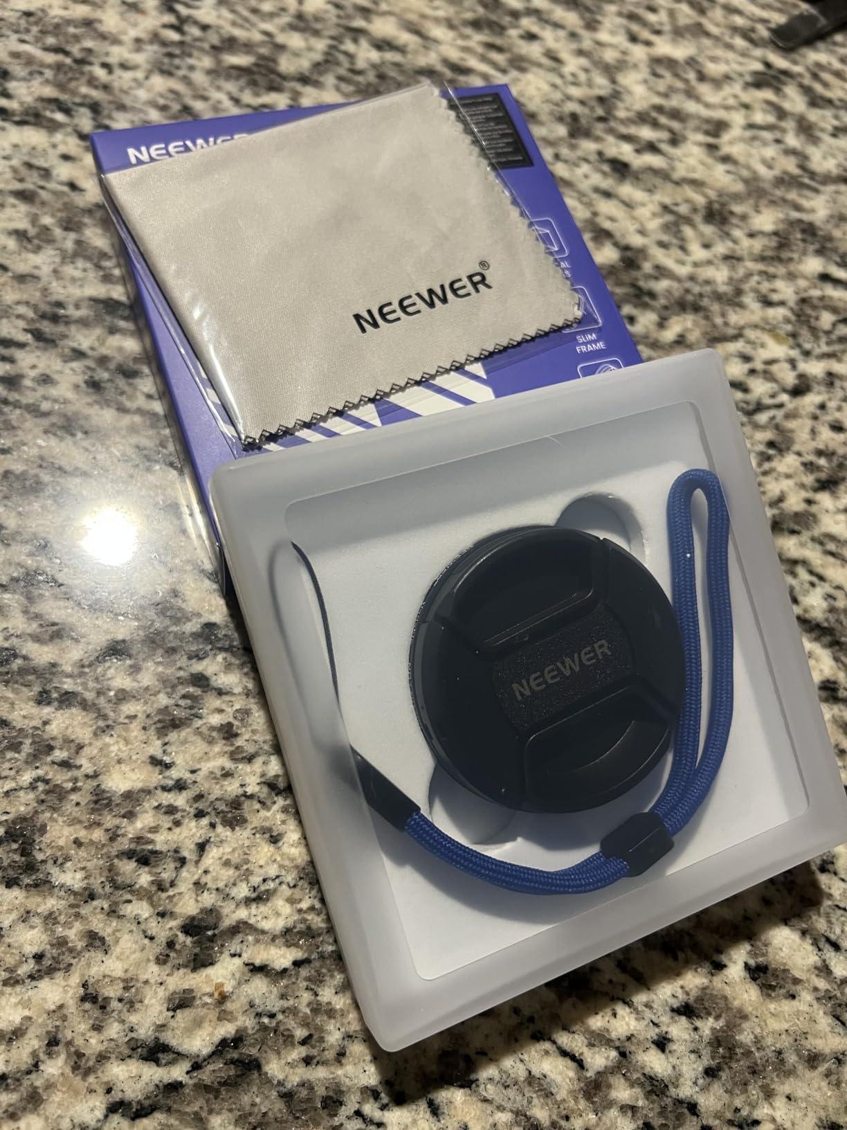 NEEWER 77mm ND2-400 (1-9 Stops) Variable ND Filter with Lens Cap, Lanyard, Cleaning Cloth, Precise Neutral Density Adjustment, Fingerprint & Scratch Resistant Multicoated Optical Glass customer photo 1