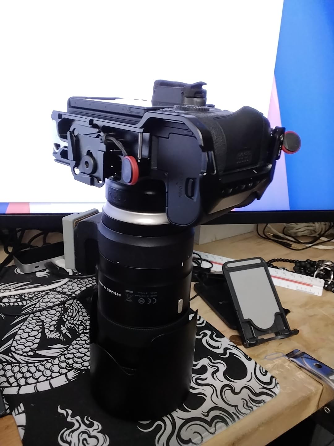 SMALLRIG R5 II Cage for Canon R5 Mark II, Aluminum Alloy Camera Video Cage with Cold Shoe Mount, 1/4''-20 & 3/8''-16 Threaded Holes, Quick Release Plate for Arca-Swiss - 4978 customer photo 2