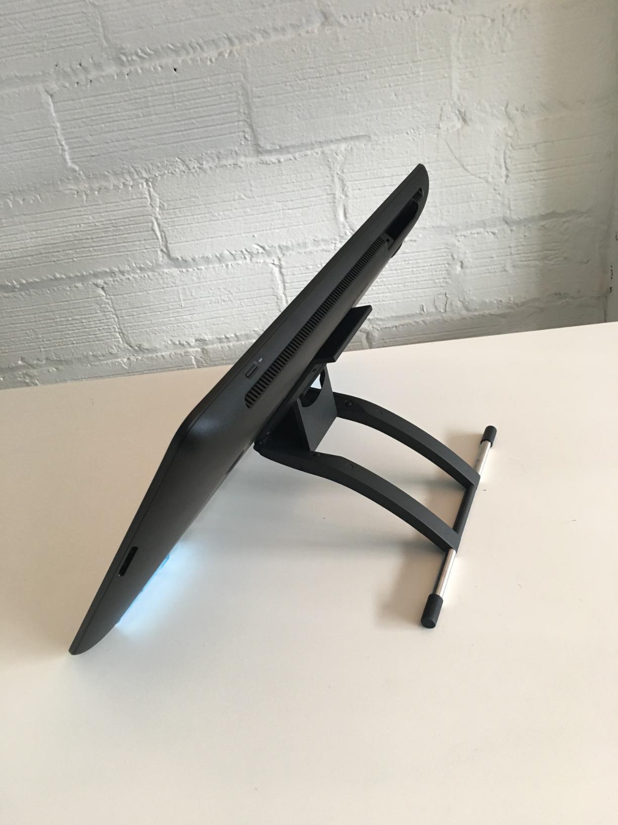 Wacom Cintiq 24 Drawing Tablet with Screen, 23.8