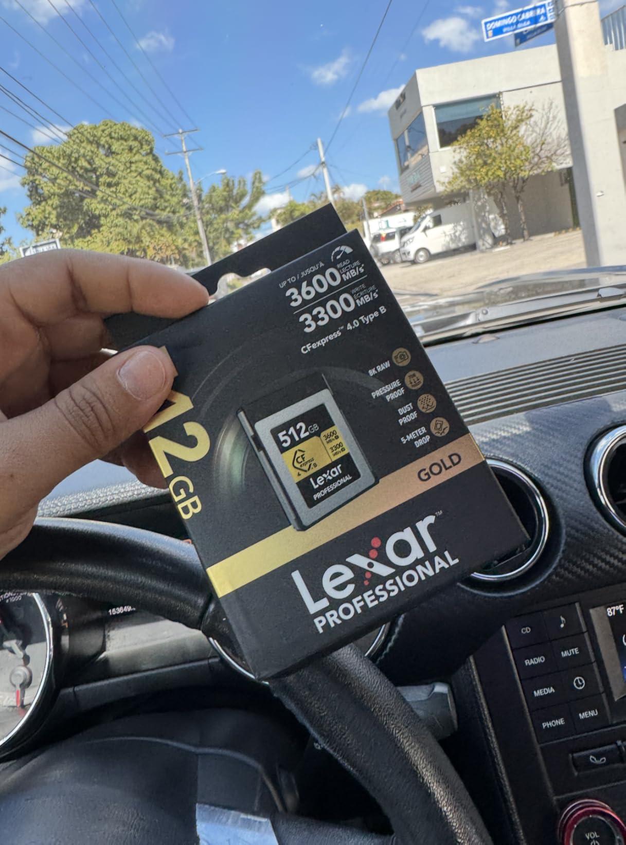 Lexar 512GB Professional Gold CFexpress 4.0 Type B Card customer photo 1