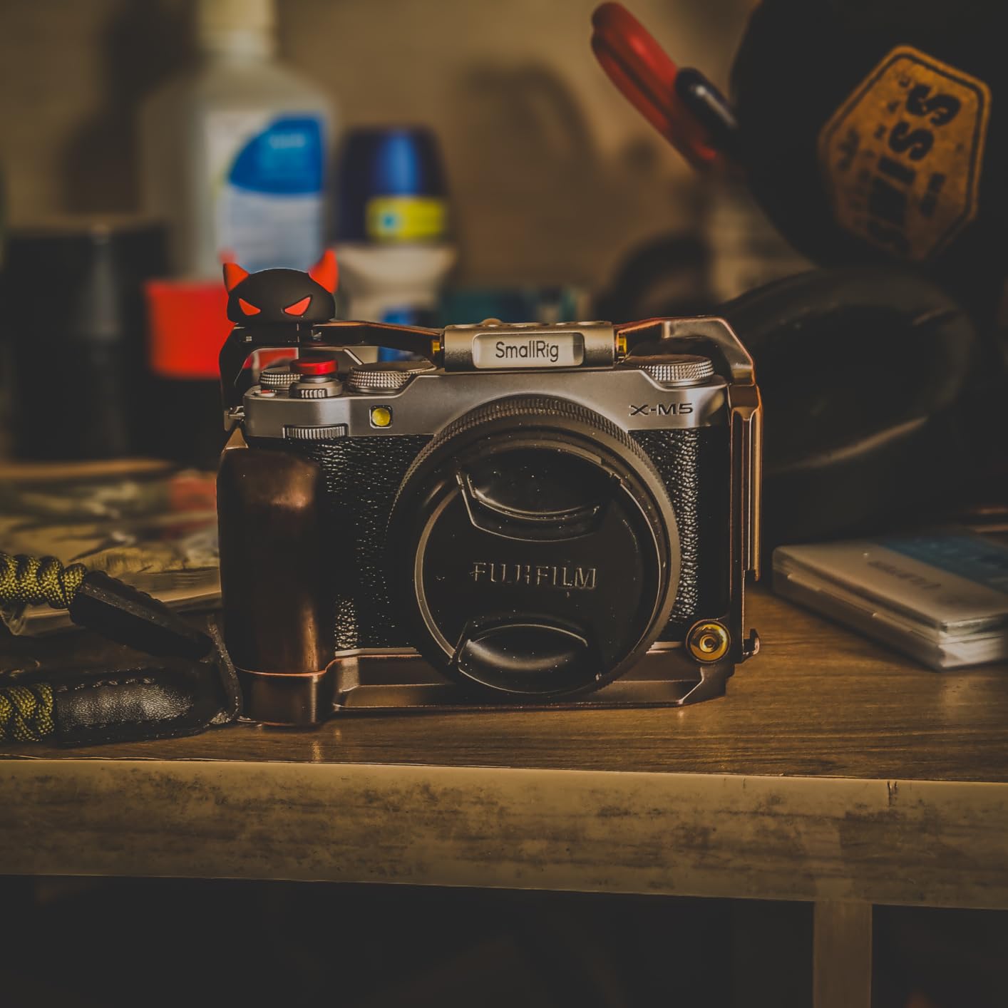 SmallRig Retro Cage for FUJIFILM X-M5, Built-in Wooden Handgrip and Quick Release Plate for Arca, Included Windshield/Hot Shoe Cover/Shutter Release Button - 4892 customer photo 2