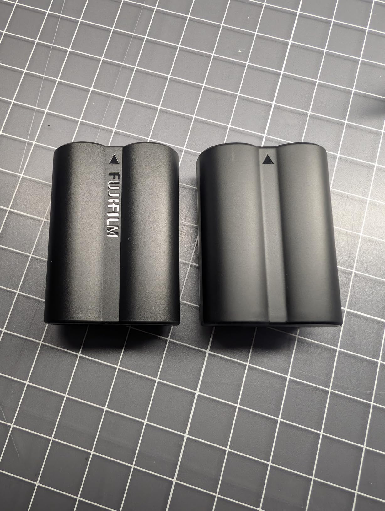 llano 2-Pack NP-W235 Batteries and 20W Fast Charger Set for Fujifilm GFX100RF, XT5, XT4, VG-XT4, X-S20, GFX100S, GFX50S II, 2400mAh Huge Capacity, Heat Dissipation Aluminum Alloy, LED Display customer photo 1