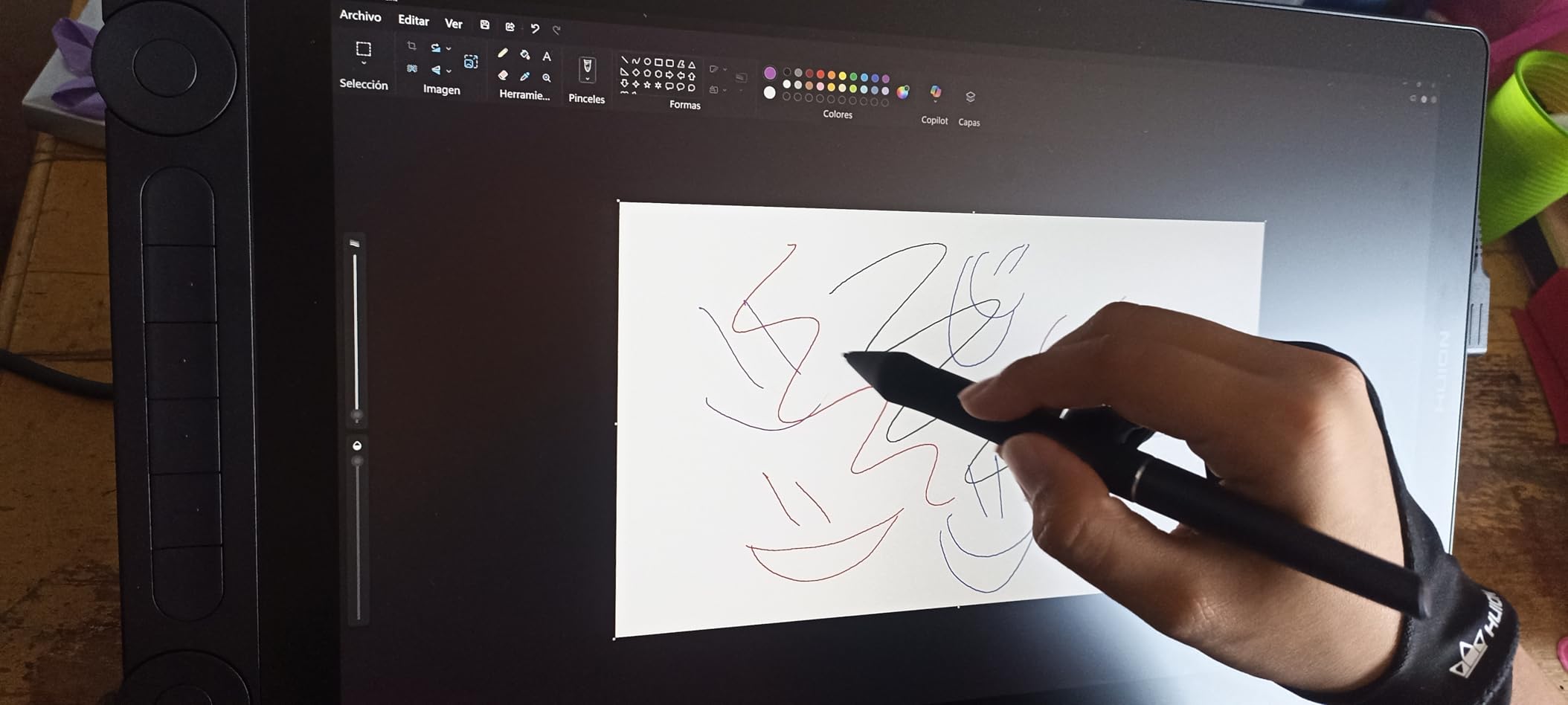 KAMVAS 16 (Gen 3) Drawing Tablet with Screen, 15.8 inch 2.5K QHD Art Tablet with Full Laminated Anti-Sparkle Glass, 99% sRGB, PenTech 4.0, 16384 Pen Pressure, Dual Dials for Mac, PC, Android customer photo 2