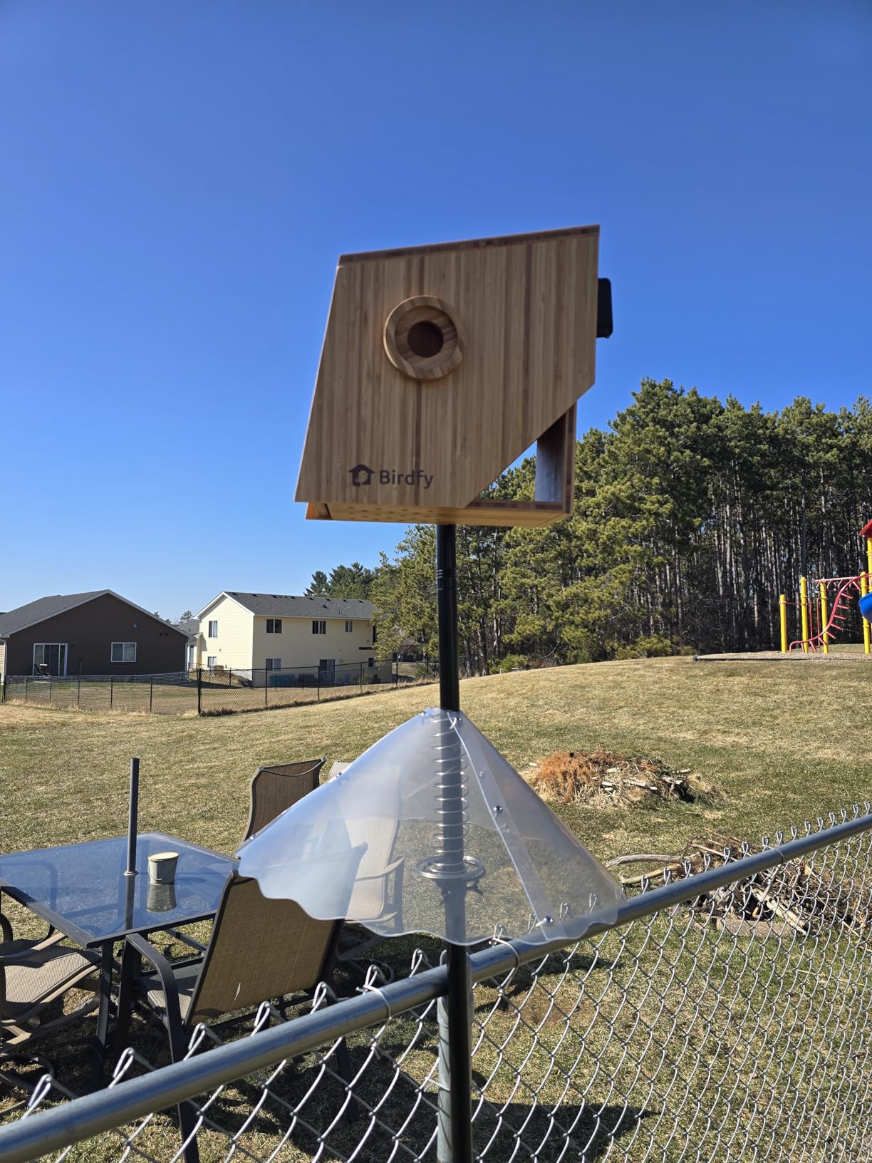 Birdfy Smart Bird House with Camera | Lifetime AI Identify | Auto-Record Nesting Stages & Alerts | Remote Control | Night Vision | Battery & Solar Outdoor-Ready, Ideal For Nesting Watching Enthusiasts customer photo 1