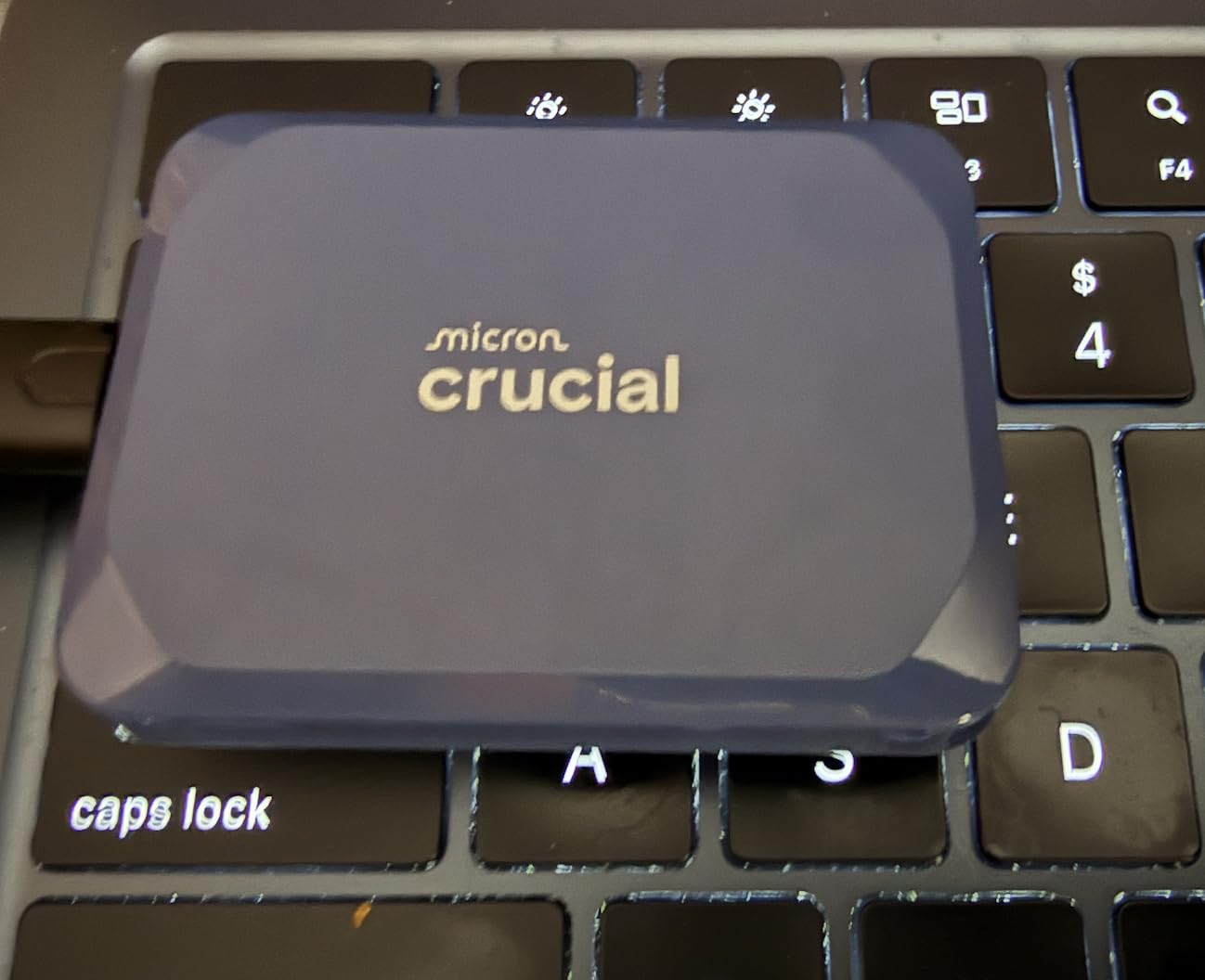 Crucial X10 8TB Portable SSD, Up to 2,100MB/s, USB 3.2 USB-C, External Solid State Drive, Compatible with Windows, Mac & Android, Durable Storage for Games, Photos & Files, Blue - CT8000X10SSD9-02 customer photo 2