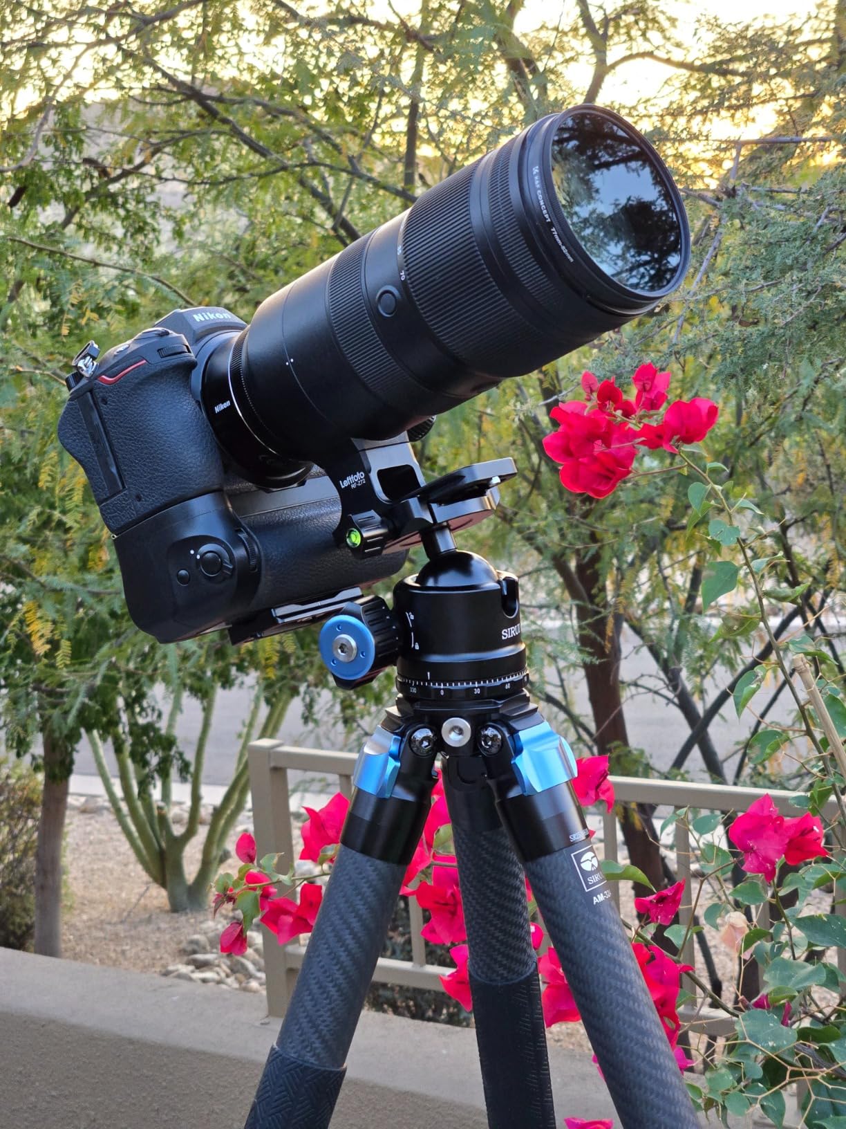SIRUI Professional Travel Carbon Fiber Tripod 20kg/44lbs Load, Max Tube Dia 29.44mm, Max 128cm/50.4in Height with 43mm Low-Profile Ball Head for DSLR/Mirrorless/Video (AM-284S+G1) customer photo 2