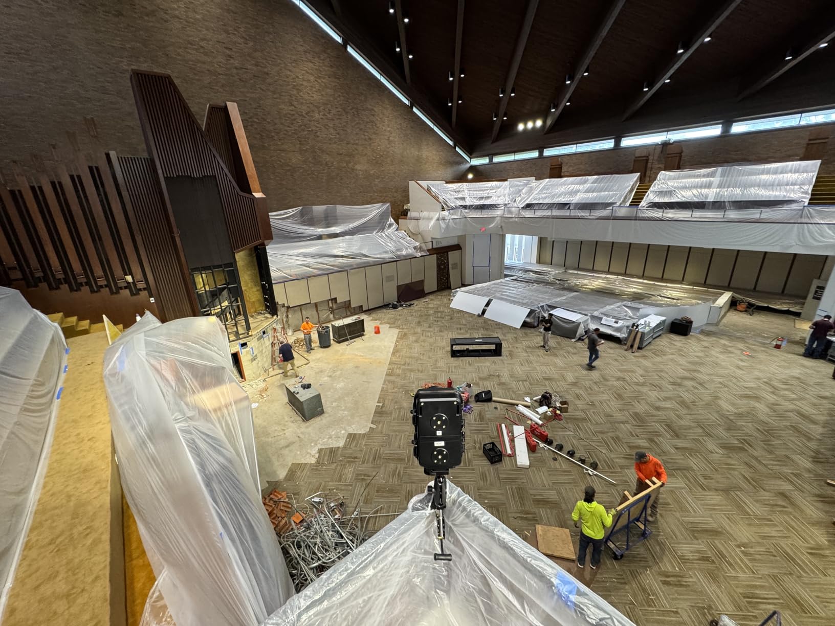 Brinno BCC5000 4K WiFi Time Lapse Camera Bundle - Advanced Imaging Sensor, HDR, IP65 Housing, Mobile App, 6-Month Battery Life with Extended Slots Used, Bluetooth, Construction System customer photo 1