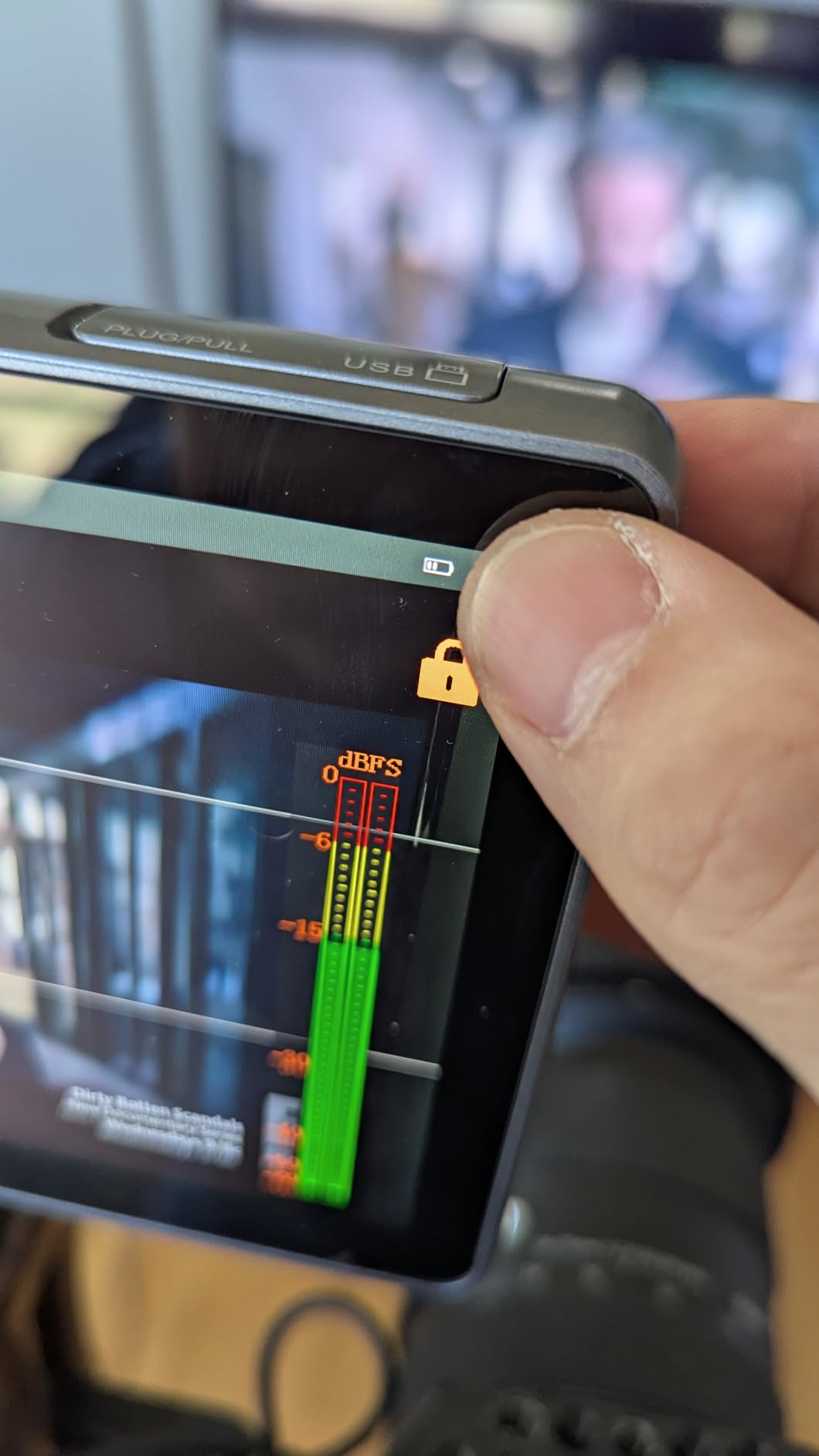 VILTROX DC-A1 Camera Monitor 7'' Touchscreen Camera Field Monitors,2800nits 4K HDMI in/Out,DSLR External Monitor Kit Sunshade Hood,Waveform&Vectorscope,Peaking Focus Assist,3DLUT,False Color Function customer photo 1