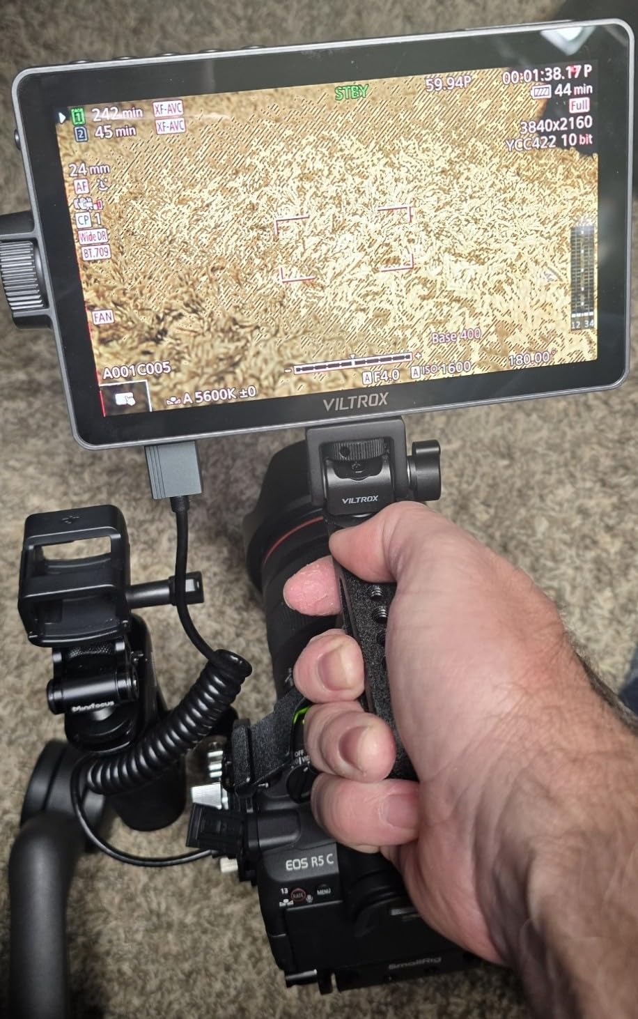 DC-A1 2800 Nit Camera Monitor, 7 inch HD 1920x1080 IPS Touch Screen Camera Field Monitor with 4K HDMI 2.0 in/Out, 3D LUT, Focus Peaking, Video Assist, HDR Full Waveform, F550 Battery customer photo 1