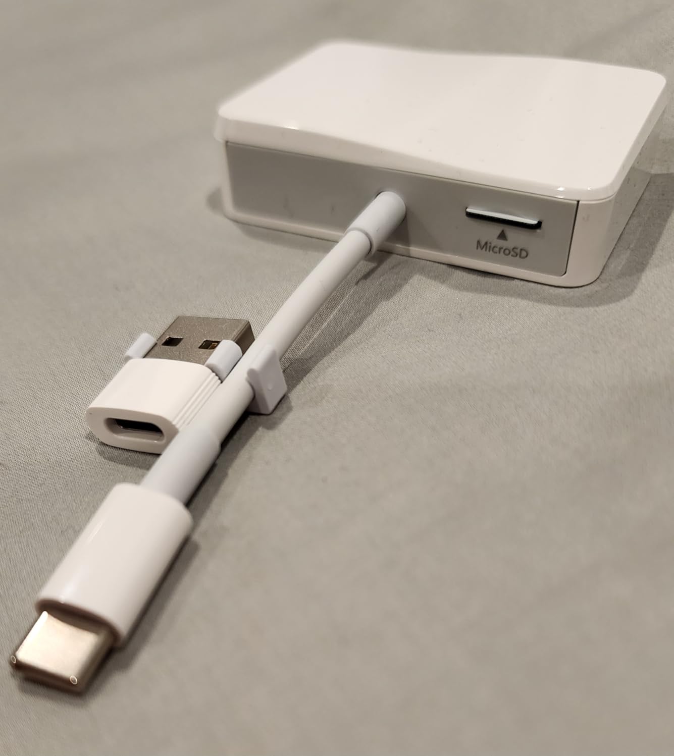 SD Card Reader, 4 in 1 USB C to SD/TF/CF/MS Card Reader with USB to USB C Adapter Memroy Card Reader for iPhone 17/16/15 Pro Max iPad Pro MacBook Pro/Air iMac M4/M3/M2 Android Phone/Tablet PC (White) customer photo 2
