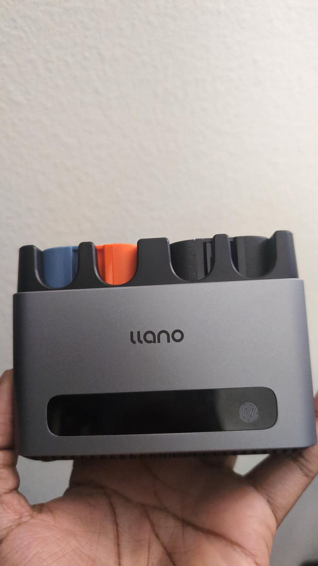 llano 65W 4-Slot LP-E6NH LP-E6P Battery Charger - Fast Charging for Canon EOS R6 Mark II, R5 Mark II, R5, R6, R, R7, 5D/6D Mark II/III/IV, 5Ds, 90D, 80D Cameras, Smart Digital Display, Magnetic Storage Lid customer photo 2