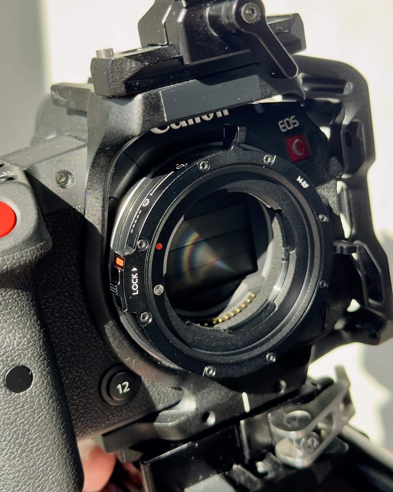 Thypoch M-E Lens Mount Adapter Auto-Lock, Compatible with Leica M Lens to Sony E Mirrorless Camera A7 A7C a7r a7s A7I A9 A9I A1 A1I FX3 FX6 FX9 FX2 A6600 a6500 a6400 a6300 ZV-E10 ZV-E10 II FX30 customer photo 2
