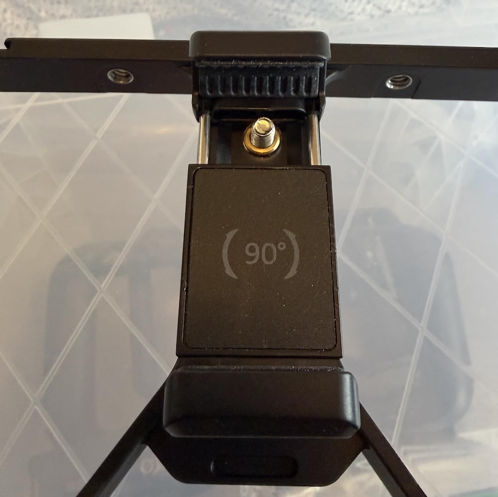 SmallRig IG-02 Wireless Control Universal Phone Cage for Short Video Starters, Dual Handgrip Smartphone Video Rig with Cold Shoe Mount, for iPhone 17 16 & Android, for Creators Vlogging-5356 customer photo 2