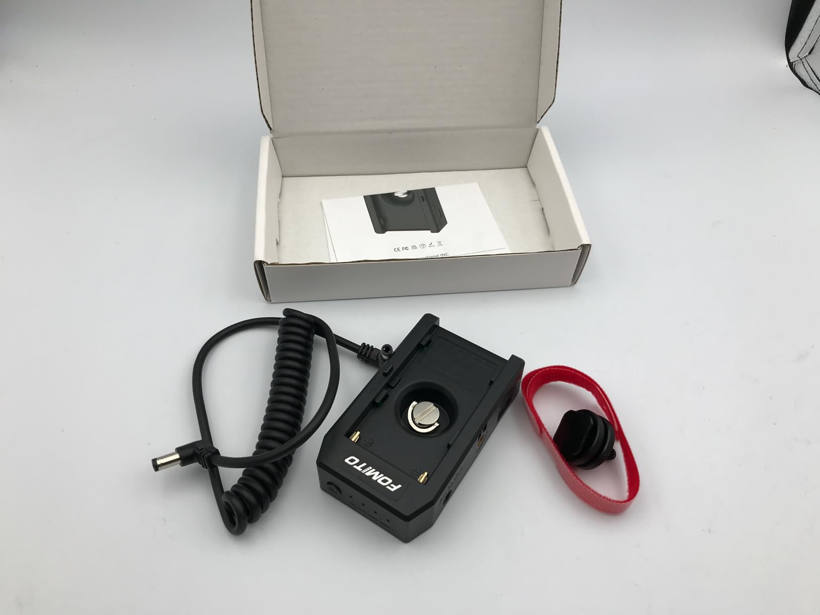 FOMITO NP-F Battery Adapter Plate Lite with 45W PD Fast Charging, 4-Port Power Station for Sony NP-F970/F750/F550 Batteries, LED Display, Mountable Design for Cameras/Camcorders customer photo 2