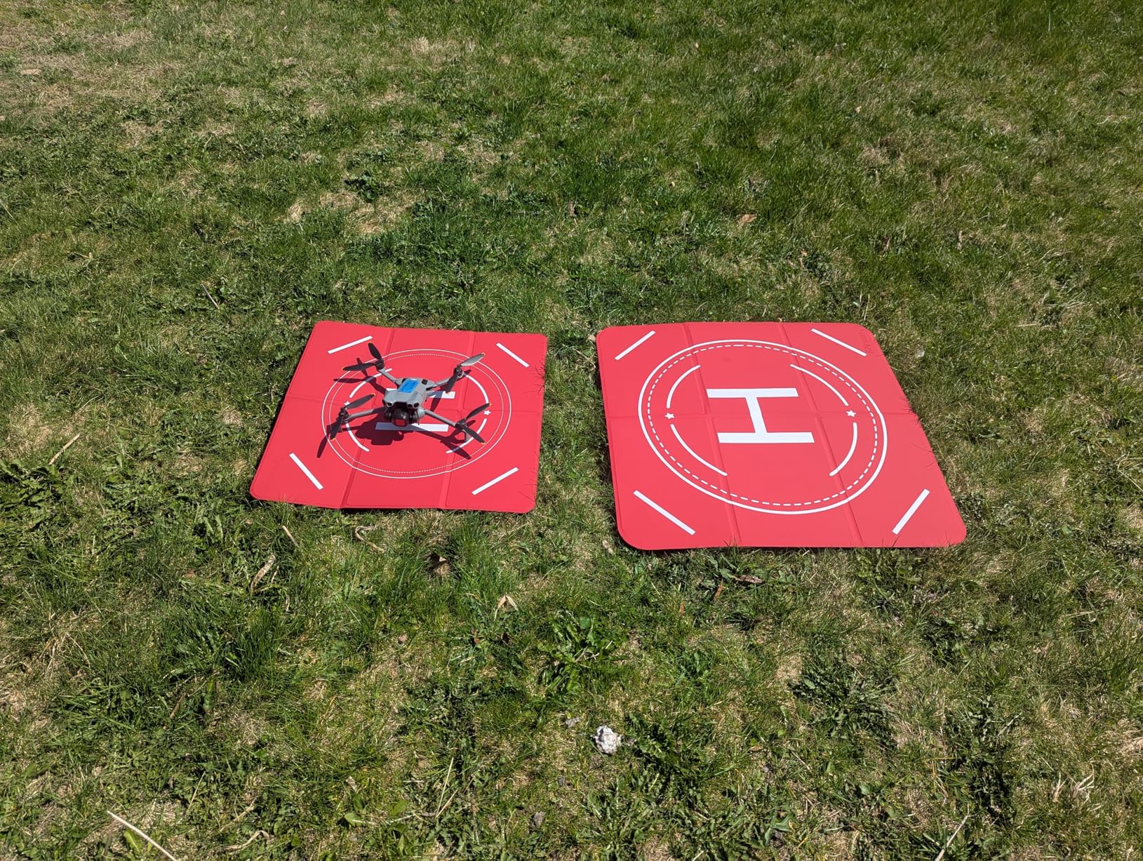 FPVtosky Nighttime Reflective Drone Landing Pad, Fast-fold Double Sided Waterproof Landig Pad Weighted for DJI Mini 5 Pro/ 4/3 Pro/Mini 4k / Mavic 4 / Air 3s/ Avata 2/ Neo/Flip(25 in) customer photo 1