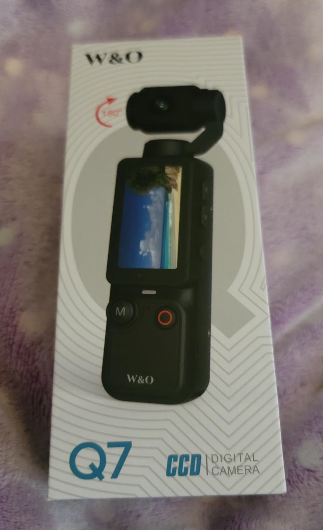 W & O Vlogging Camera with 180° Rotating Lens, Pocket Body Camera with Audio & Video Recording,7-Hour Battery, Handheld POV Cameras with 32GB Card, Easy One-Button Recording for Travel,Daily Life customer photo 1