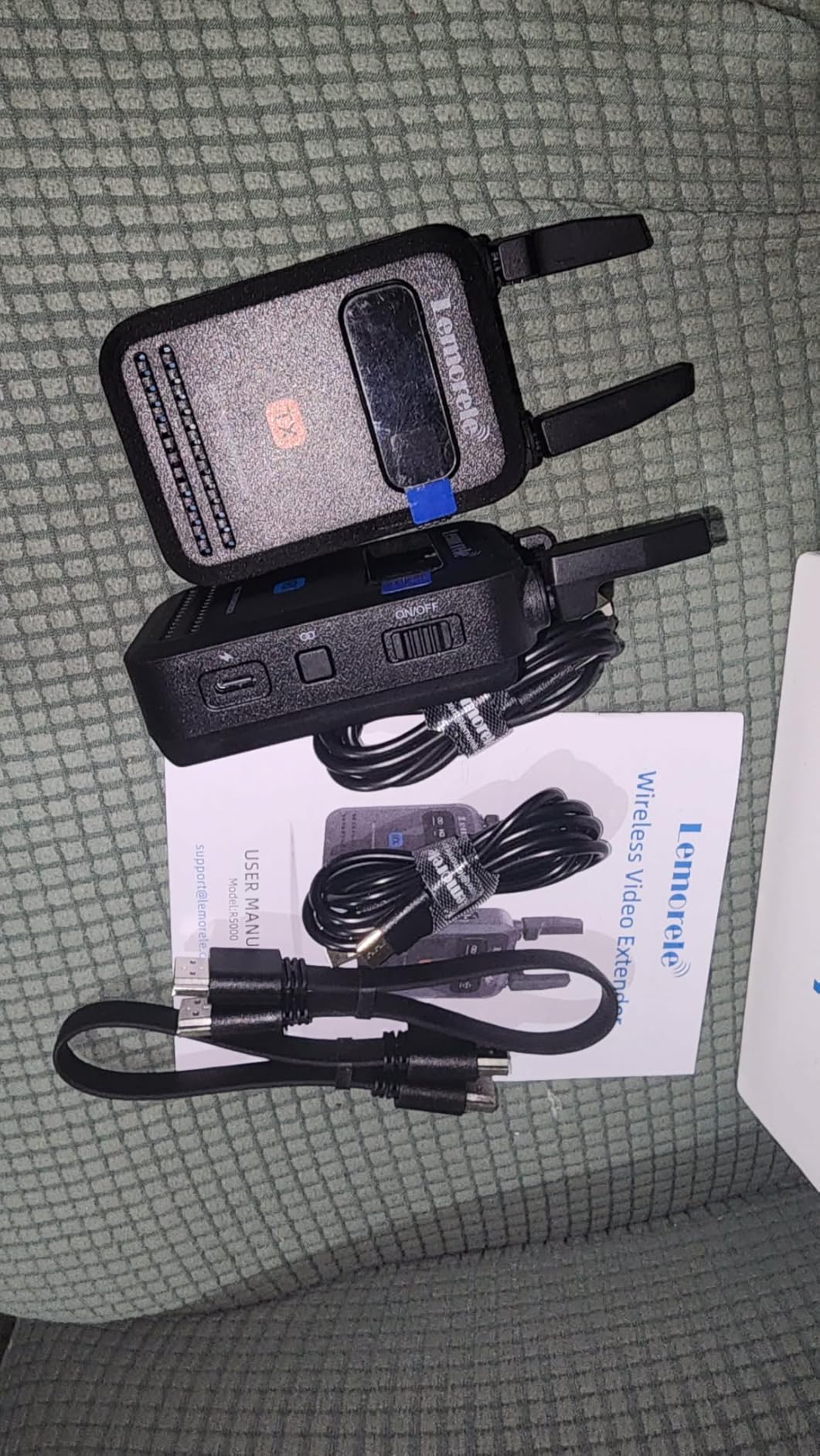Lemorele Wireless Video Transmitter and Receiver, 1080P60Hz Low Latency,Up to 4 Receiver, HDMI in & Loop Out,USB-C Powered,Plug and Play up to 200m Range，for Streaming/Video Production/Home Theater customer photo 1