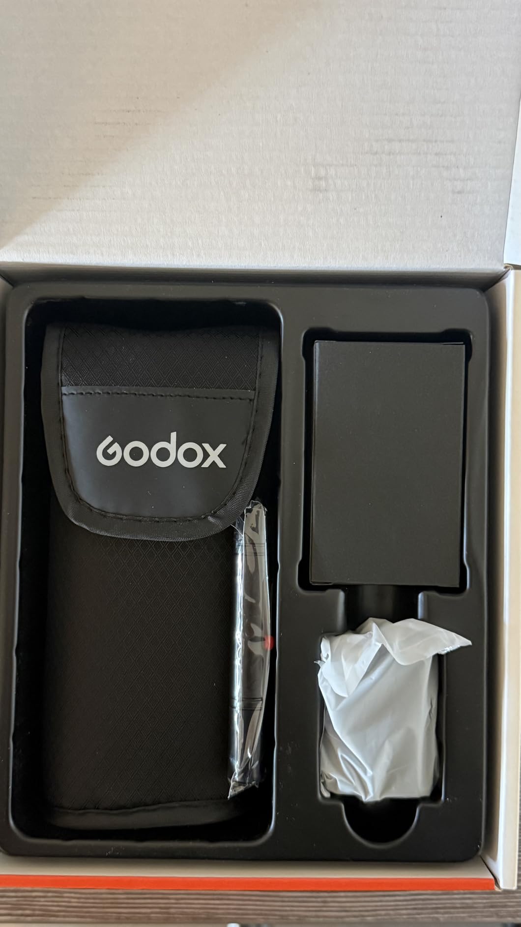 Godox V1 MID C Flash for Canon, 55W Round Head Speedlite Touchscreen, Upgrade 24mm, 650+ Full Power Pops, 1.7s Recycle, TTL/HSS 1/8000s V1MID Lightweight Travel Flash customer photo 2