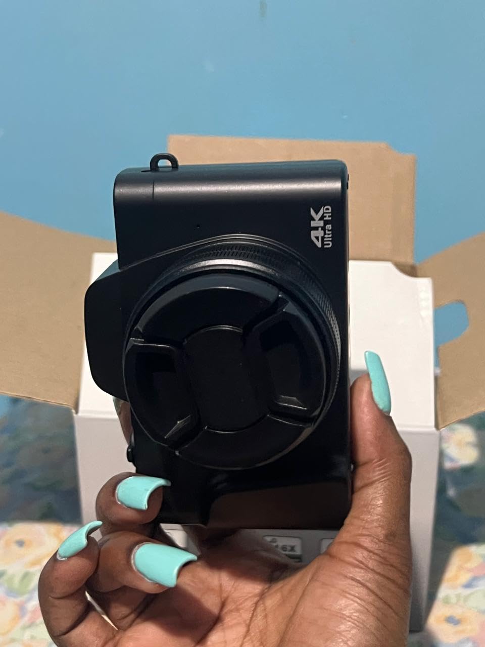 4K Digital Camera for Photography with WiFi,64MP Autofocus 3'' 180° Flip Screen 16X Zoom Vlogging Camera for YouTube, Compact Travel Camera for Beginners, Anti-Shake, 32GB Card, 2 Batteries, Black customer photo 1