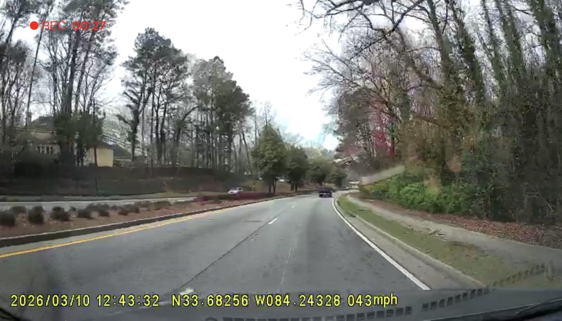 Dash Cam Front and Rear, 4K+2K Recording Dash Camera for Cars, Night Vision with WDR, 170° Wide Angle, 5.8G/2.4G Dual Wi-Fi, 64GB Card, Built-in GPS, G-Sensor Emergency Lock, 24H Parking Monitor customer photo 1