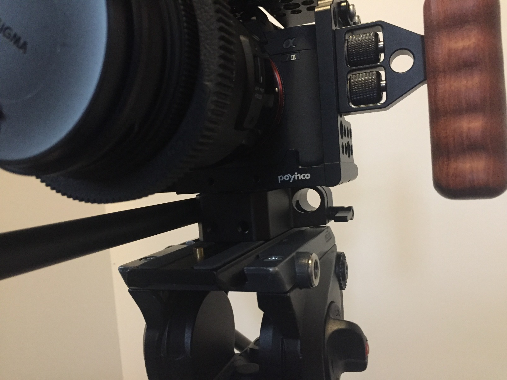Camera Base Plate with 15mm LWS Rod Rail Clamp, Baseplate for Sony A6500 A6600 A6300, for Canon R5 R6, for Sony A7SIII / A7III, Both for Cameras & Cages customer photo 2