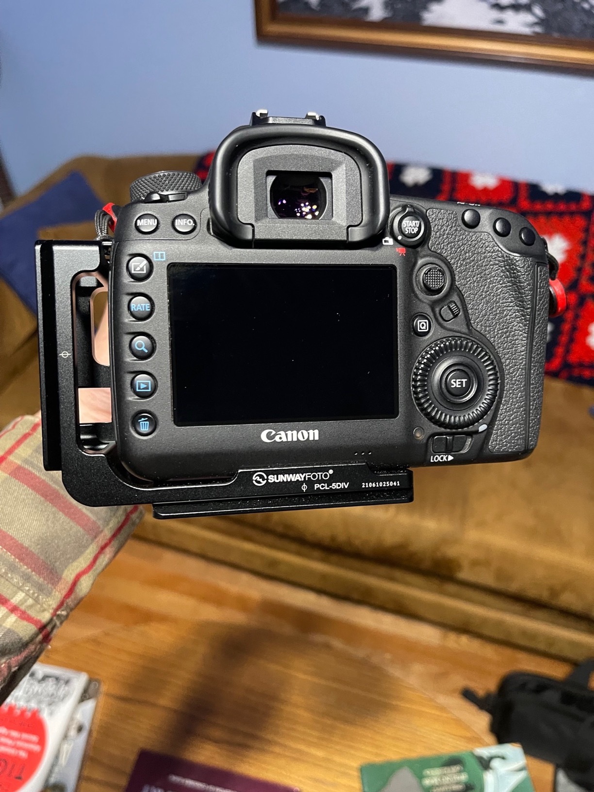 Sunwayfoto PCL-5DIV QR L Plate for Canon 5D Mark IV Arca / RRS Compatible Sunway customer photo 1
